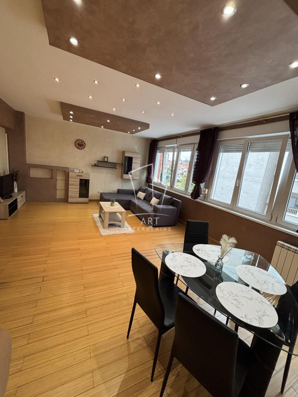 Slika 1 - Bulevar Kralja Aleksandra, Trosoban stan za izdavanje, 91m2, 750€