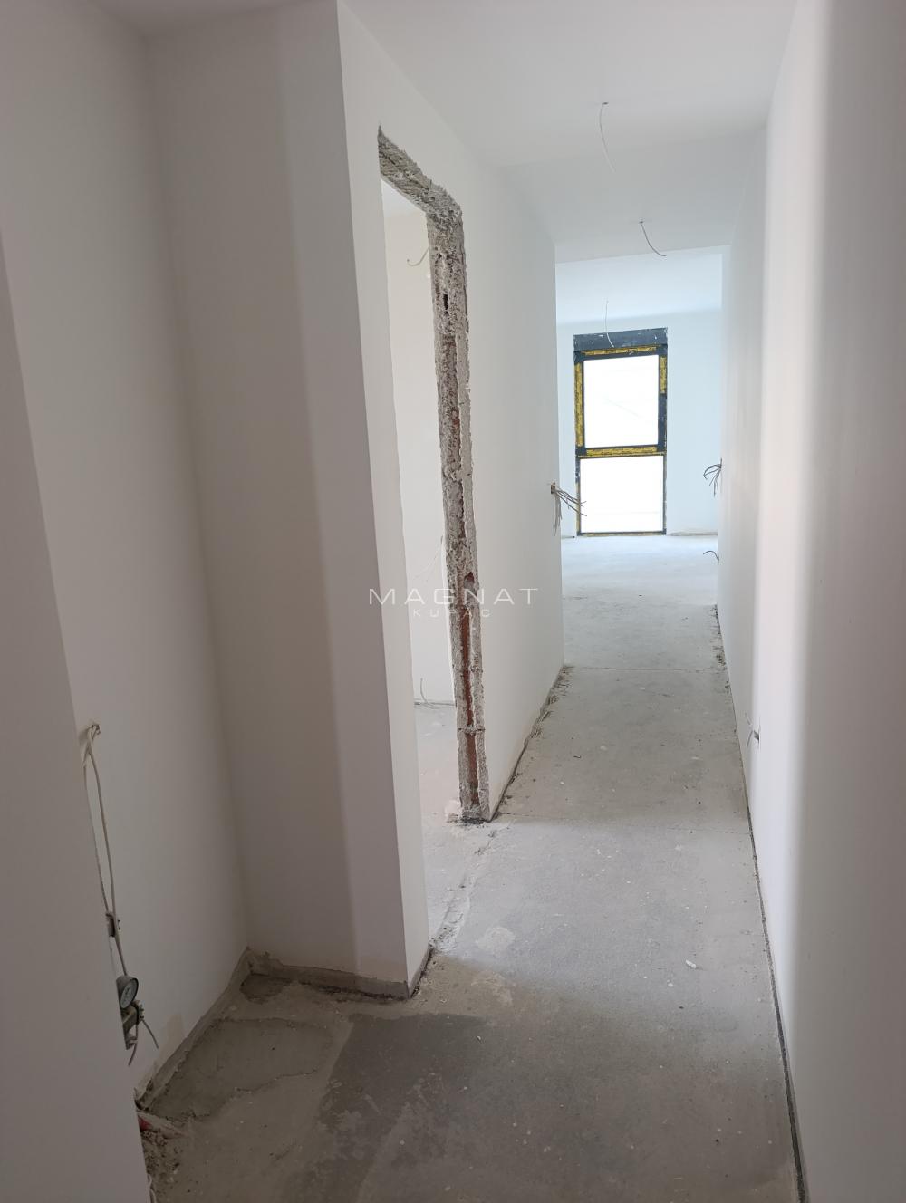 Slika 3 - Tetovska, Dvoiposoban stan na prodaju, 60m2, 225.000€