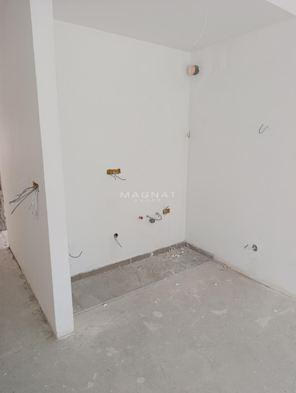 Slika 7 - Tetovska, Dvoiposoban stan na prodaju, 60m2, 225.000€