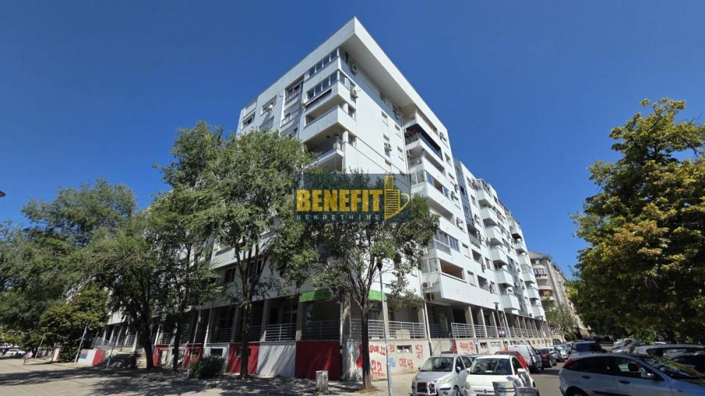 Glavna slika -Trosoban stan za izdavanje, 84m2, 1.000€