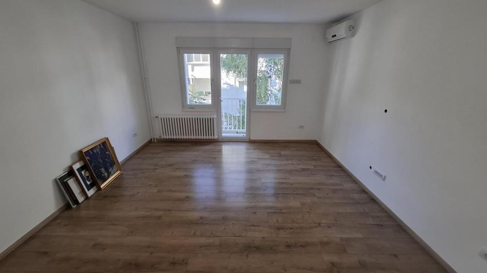 Glavna slika -Jednosoban stan za izdavanje, 28m2, 300€