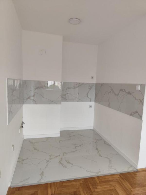 Slika 3 - Dvosoban stan na prodaju, 45m2, 144.000€