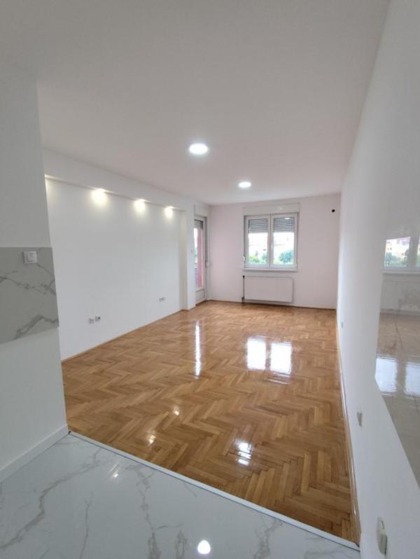 Slika 2 - Dvosoban stan na prodaju, 45m2, 144.000€
