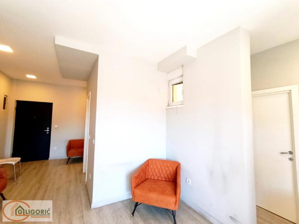 Slika 5 - Pećska, Petosoban stan na prodaju, 118m2, 349.000€