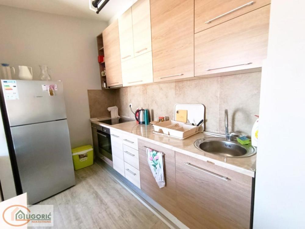 Slika 9 - Pećska, Petosoban stan na prodaju, 118m2, 349.000€