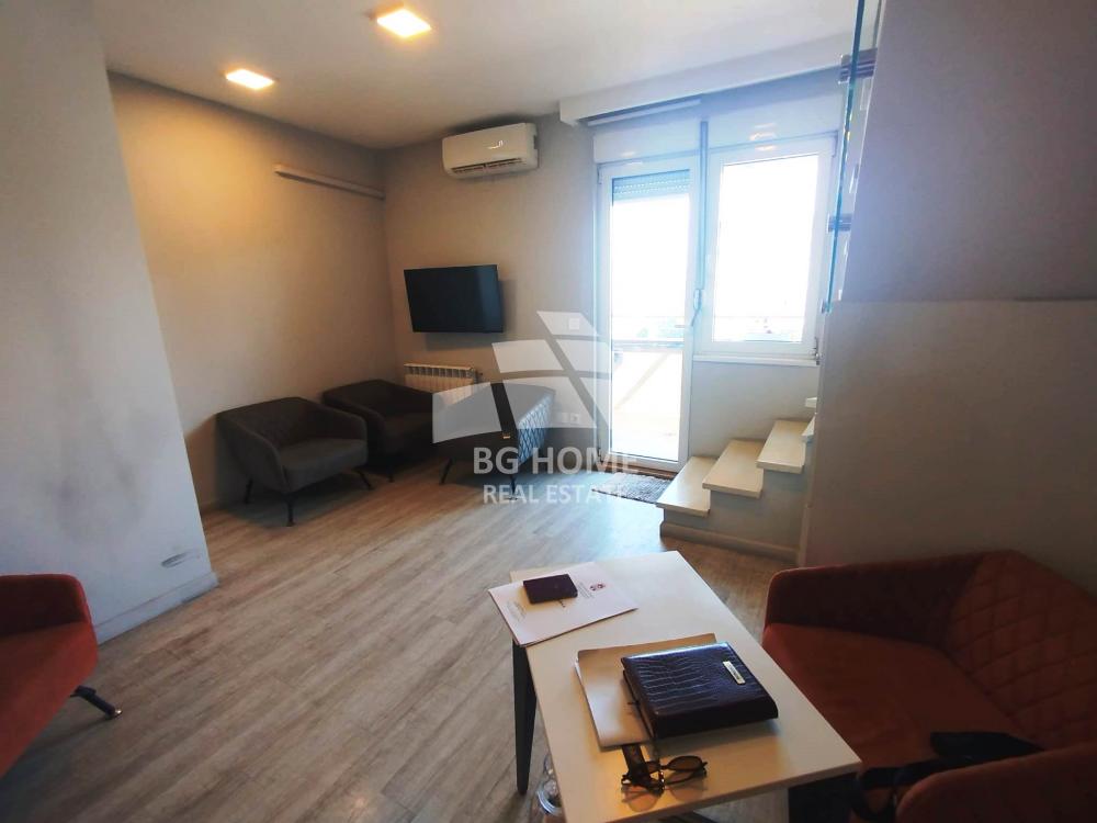 Slika 3 - Pećska, Petosoban stan na prodaju, 118m2, 349.000€