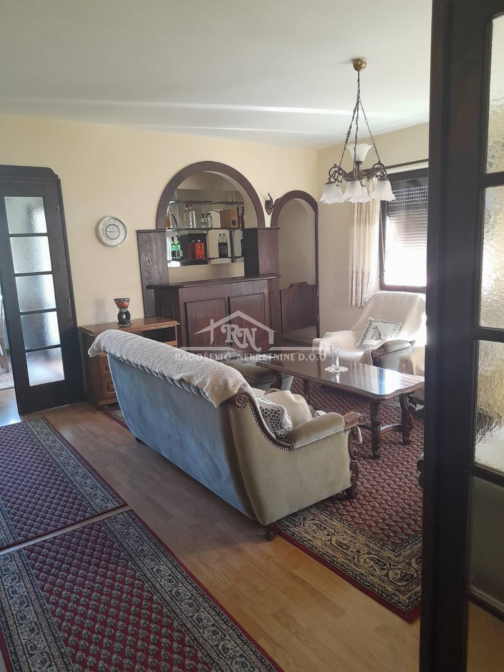 Slika 3 - Steve Todorovića, Troiposoban stan za izdavanje, 90m2, 700€