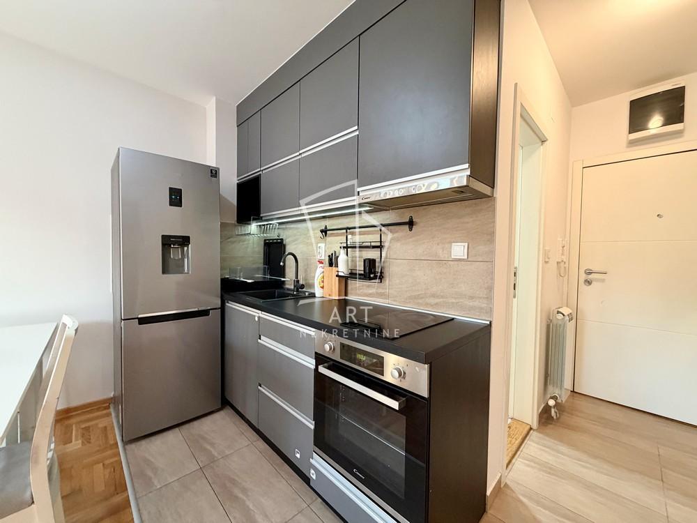 Slika 3 - Marije Crnobori, Dvosoban stan za izdavanje, 40m2, 550€