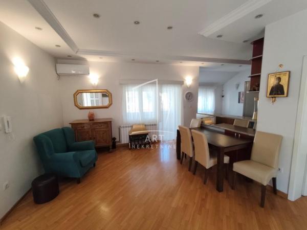 Glavna slika -Prijedorska, Četvorosoban stan za izdavanje, 106m2, 1.100€