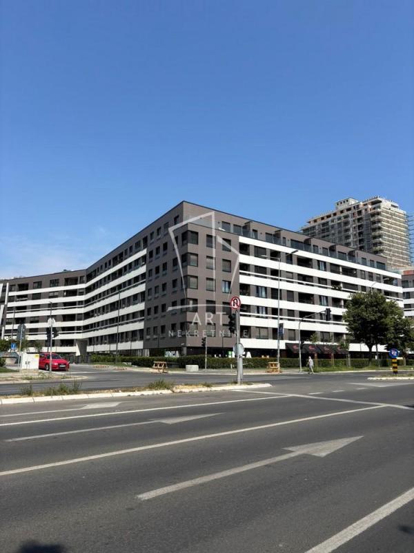 Slika 11 - Omladinskih brigada, Petosoban stan za izdavanje, 121m2, 2.000€