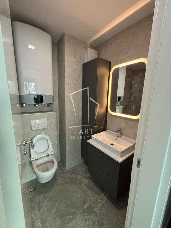 Slika 7 - Omladinskih brigada, Petosoban stan za izdavanje, 121m2, 2.000€
