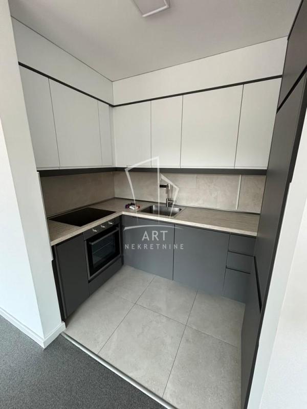 Slika 2 - Omladinskih brigada, Petosoban stan za izdavanje, 121m2, 2.000€