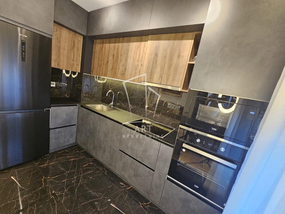 Slika 4 - Kolašinska, Trosoban stan za izdavanje, 74m2, 1.400€
