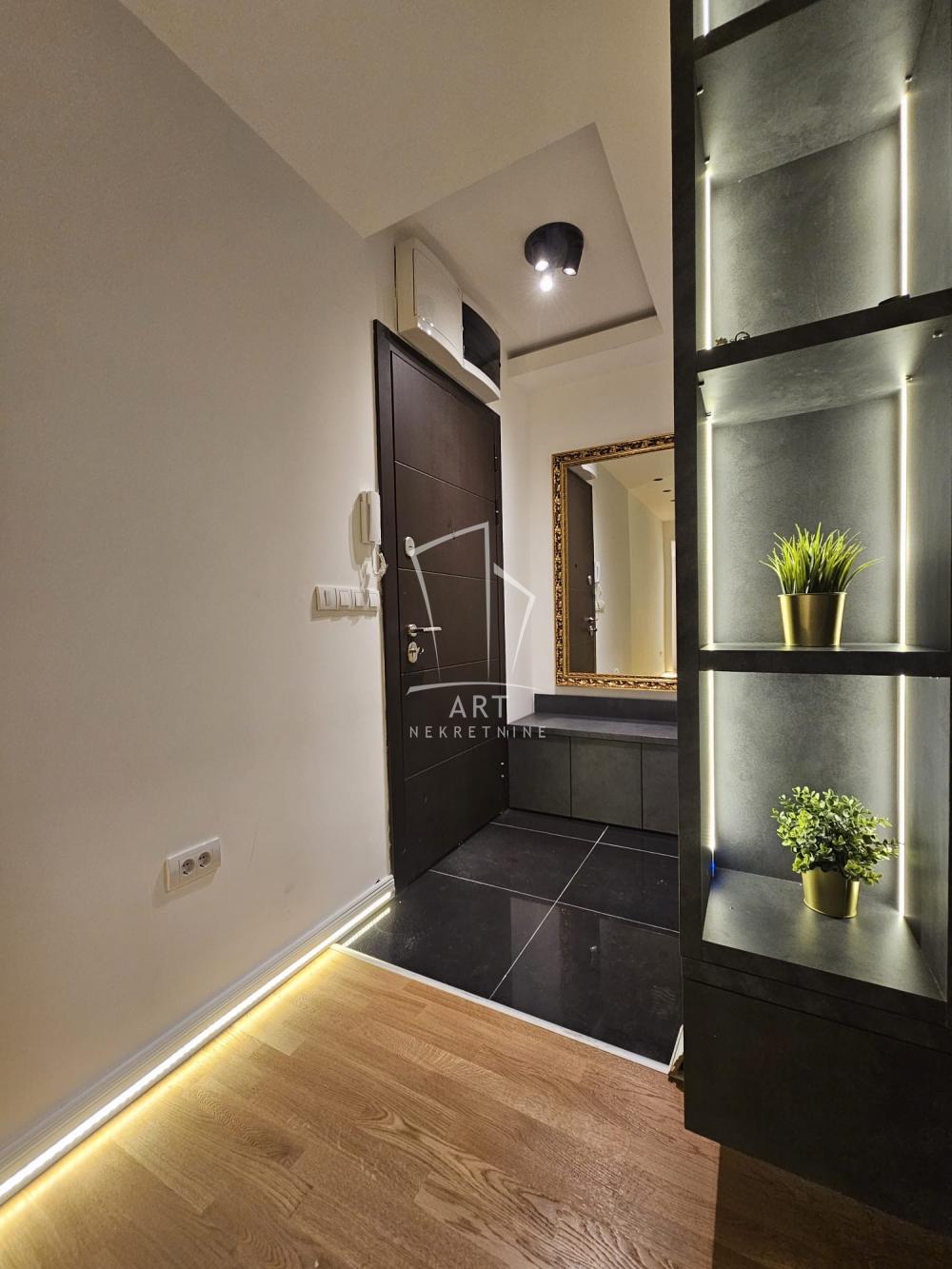 Slika 5 - Kolašinska, Trosoban stan za izdavanje, 74m2, 1.400€