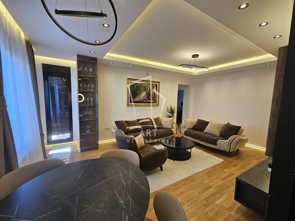 Slika 2 - Kolašinska, Trosoban stan za izdavanje, 74m2, 1.400€