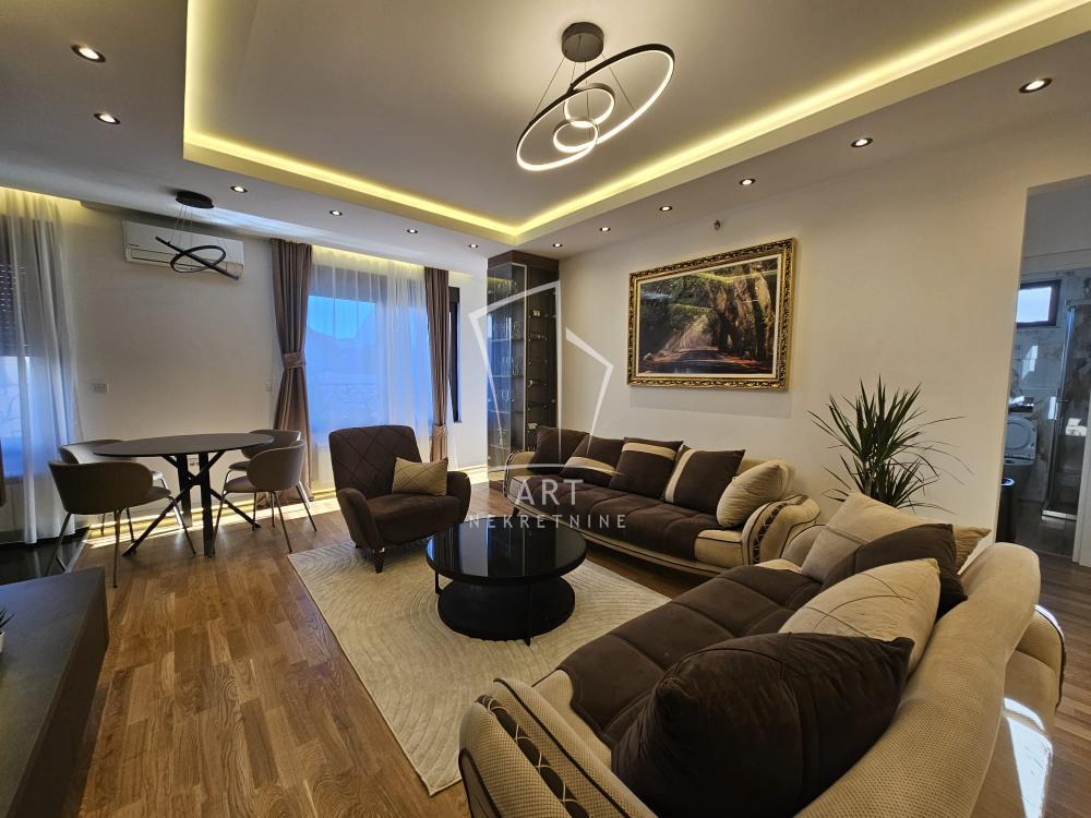 Glavna slika -Kolašinska, Trosoban stan za izdavanje, 74m2, 1.400€