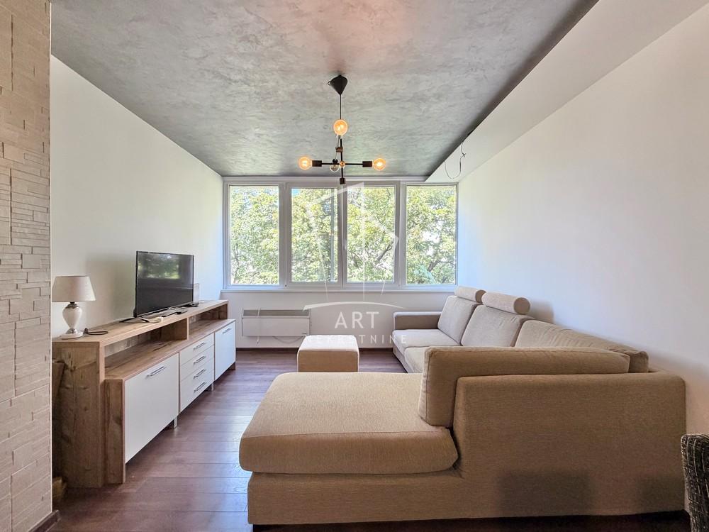 Slika 1 - Jovana Bijelića, Trosoban stan na prodaju, 54m2, 190.000€