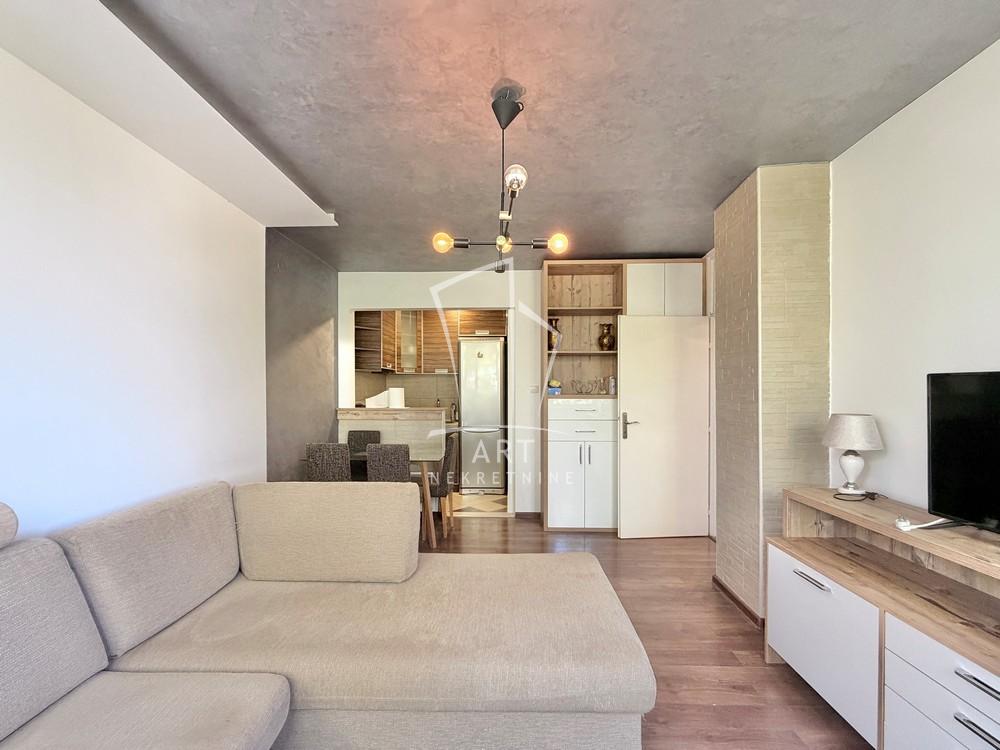 Slika 2 - Jovana Bijelića, Trosoban stan na prodaju, 54m2, 190.000€