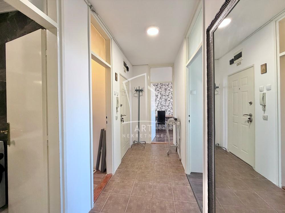 Slika 5 - Jovana Bijelića, Trosoban stan na prodaju, 54m2, 190.000€