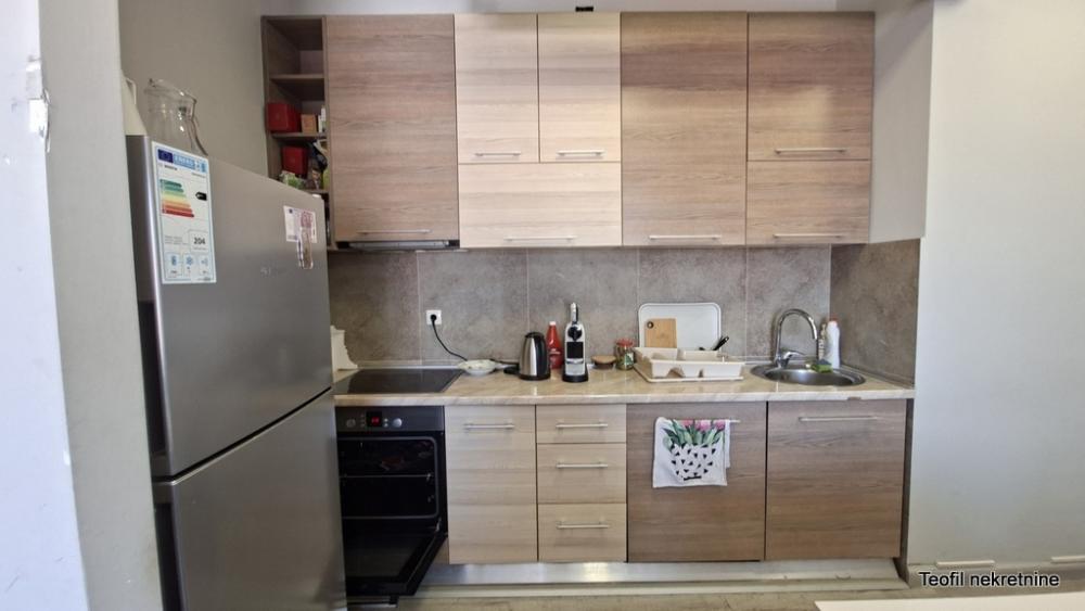 Slika 10 - Pećska, Petosoban stan za izdavanje, 118m2, 1.590€