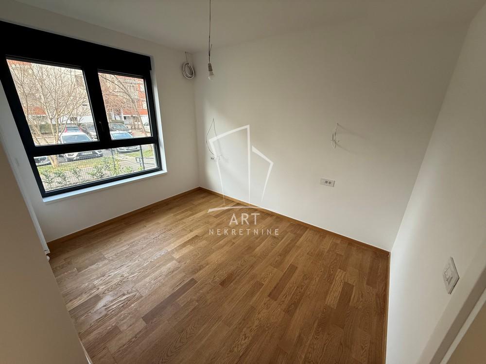 Slika 10 - Kolumbova, Četvorosoban stan za izdavanje, 105m2, 1.500€