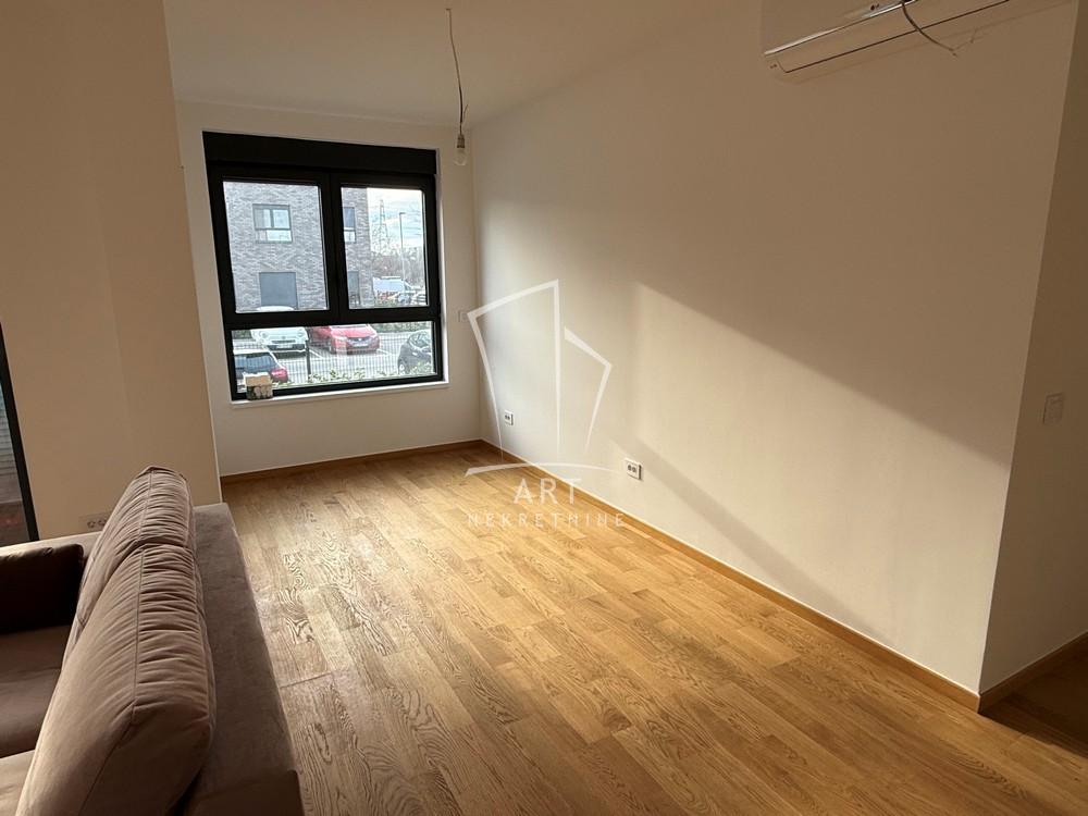Slika 3 - Kolumbova, Četvorosoban stan za izdavanje, 105m2, 1.500€