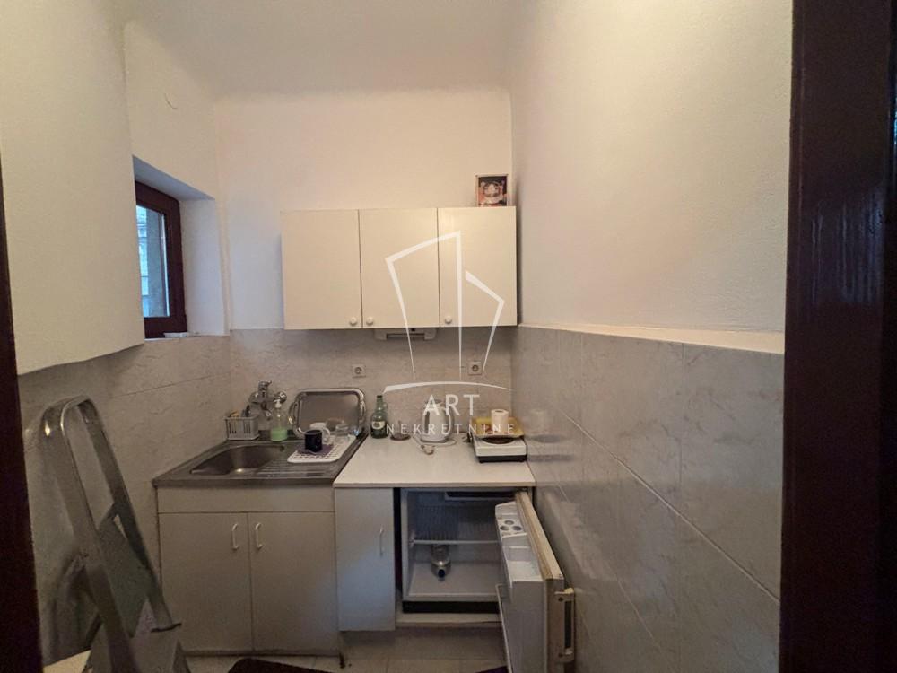 Slika 6 - Gundulićev Venac,  Lokal za izdavanje, 57m2, 800€