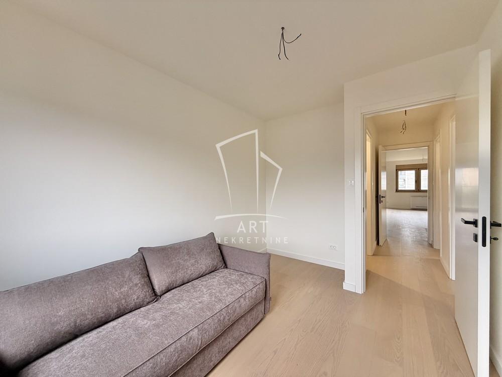 Slika 7 - Južni Bulevar,  Lokal za izdavanje, 103m2, 2.000€