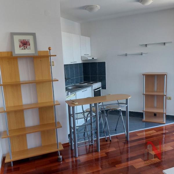 Slika 11 - BULEVAR OSLOBODJENJA, Jednosoban stan za izdavanje, 32m2, 300€