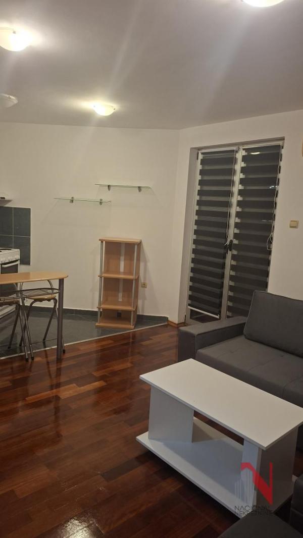 Slika 2 - BULEVAR OSLOBODJENJA, Jednosoban stan za izdavanje, 32m2, 300€