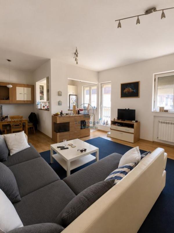 Slika 2 - Otona Župančića, Trosoban stan na prodaju, 71m2, 249.900€