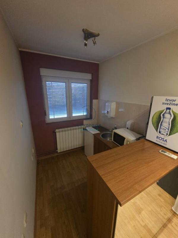 Slika 11 - Višnjička,  Lokal za izdavanje, 1200m2, 11.000€