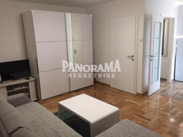 Slika 3 - Bulevar Arsenija Čarnojevića, Jednosoban stan za izdavanje, 33m2, 450€