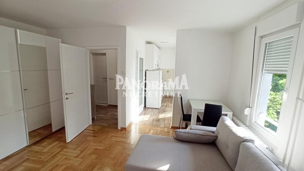 Slika 1 - Bulevar Arsenija Čarnojevića, Jednosoban stan za izdavanje, 33m2, 450€