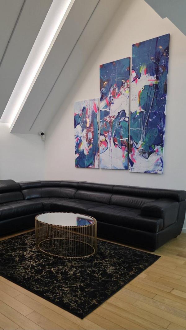 Slika 3 - Marine Veličković, Trosoban stan za izdavanje, 130m2, 1.200€