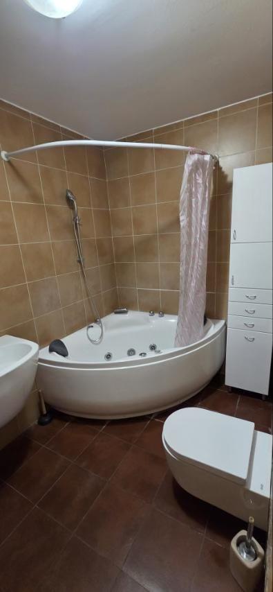 Slika 9 - Dubljanska, Trosoban stan za izdavanje, 86m2, 1.200€
