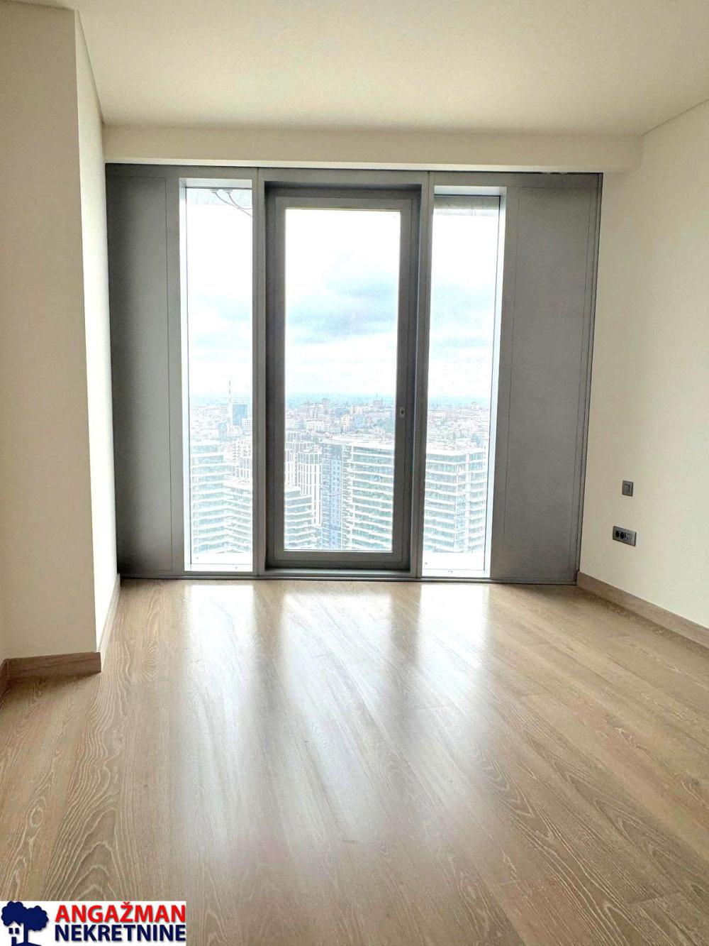 Slika 2 - Nikolaja Kravcova, Dvosoban stan na prodaju, 60m2, 495.000€