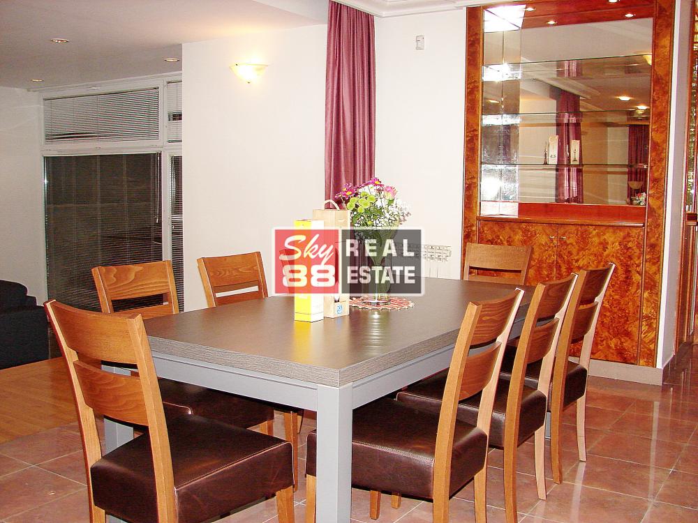 Slika 4 - Kuća za izdavanje, 450m2, 5.000€