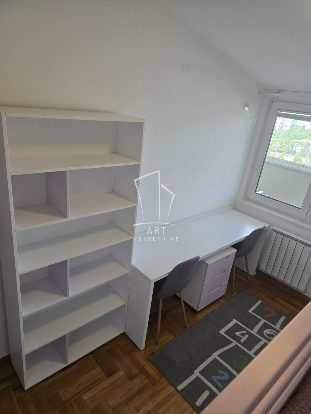 Slika 11 - 2. srpske armije, Četvorosoban stan za izdavanje, 73m2, 900€