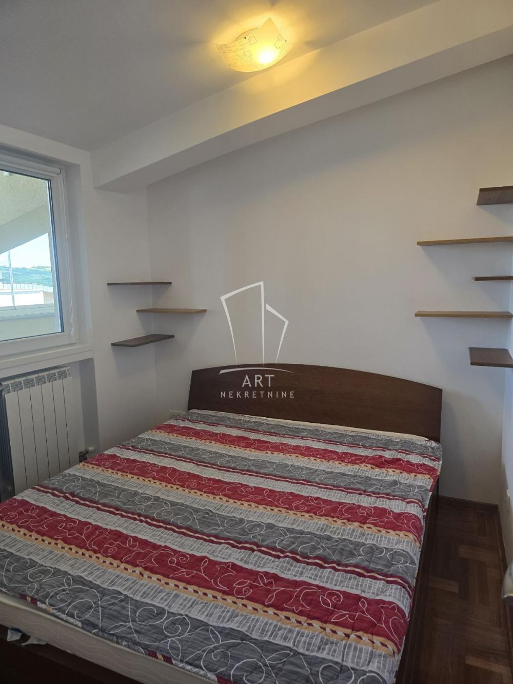 Slika 5 - 2. srpske armije, Četvorosoban stan za izdavanje, 73m2, 900€