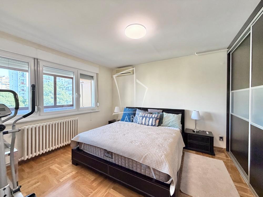 Slika 6 - Poručnika Spasića i Mašere, Četvorosoban stan za izdavanje, 109m2, 1.000€