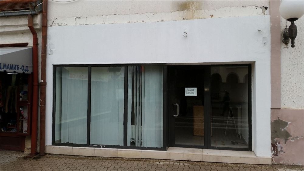 Slika 2 - Bulevar Oslobodjenja,  Lokal za izdavanje, 81m2, 1.500€