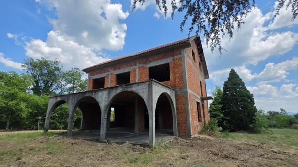 Slika 2 - Mike Curcica, Kuća na prodaju, 400m2, 210.000€