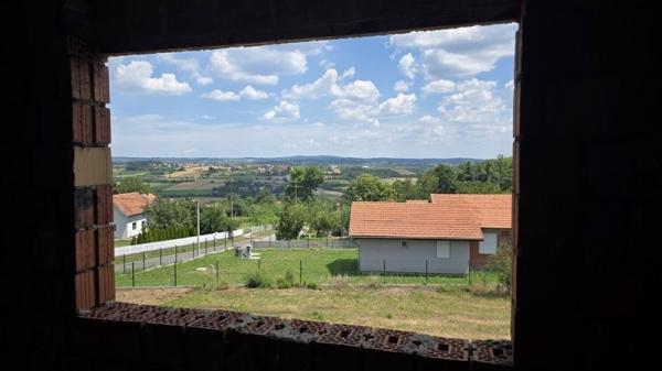 Slika 8 - Mike Curcica, Kuća na prodaju, 400m2, 210.000€