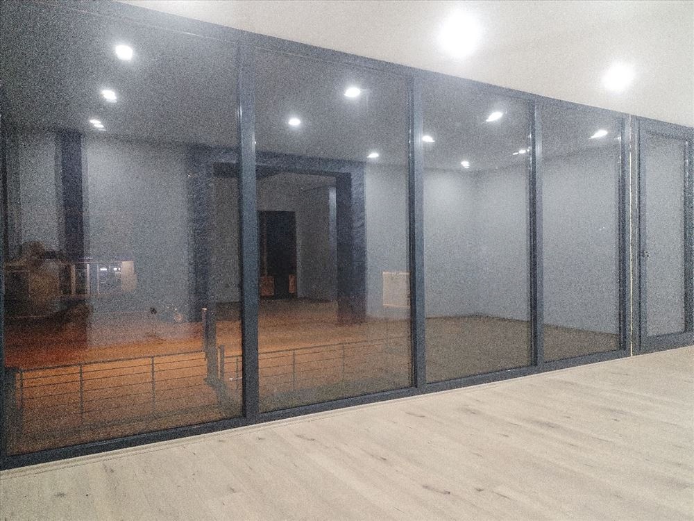 Slika 5 - Sremcica,  Lokal za izdavanje, 55m2, 950€