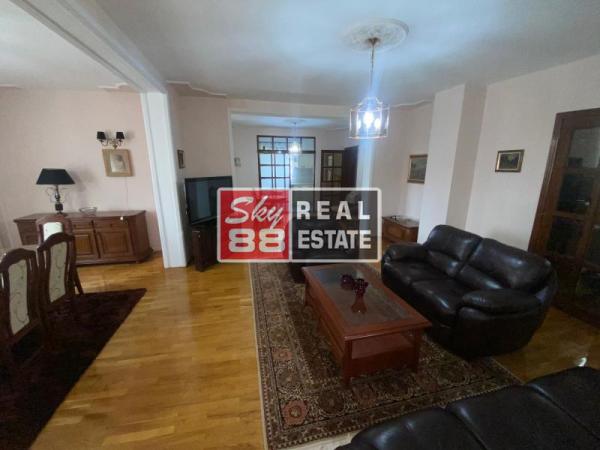 Slika 6 - Diane Budisavljević, Šestosoban stan za izdavanje, 340m2, 2.300€