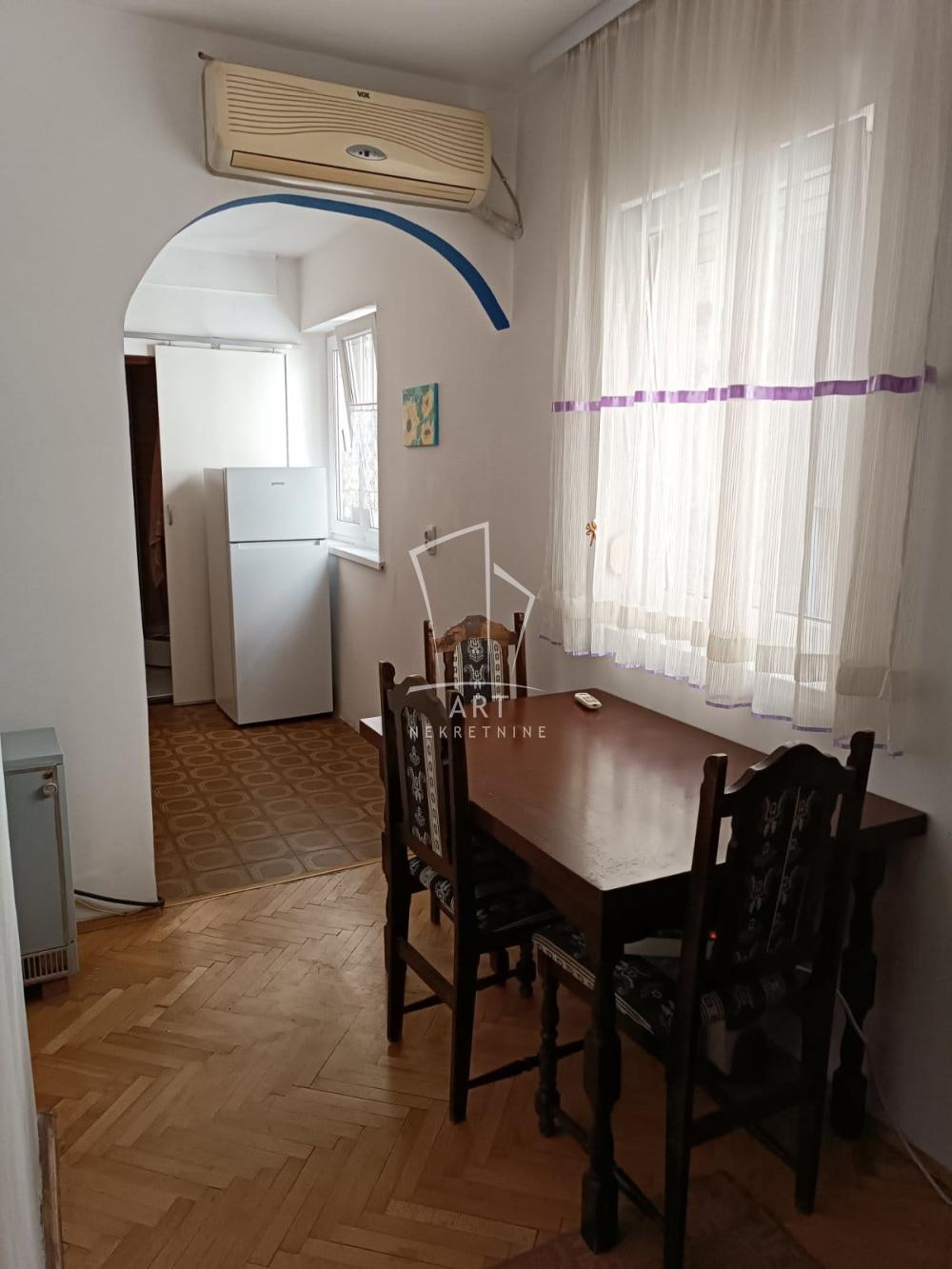 Slika 1 - Kraljevića Marka, Dvoiposoban stan za izdavanje, 37m2, 650€