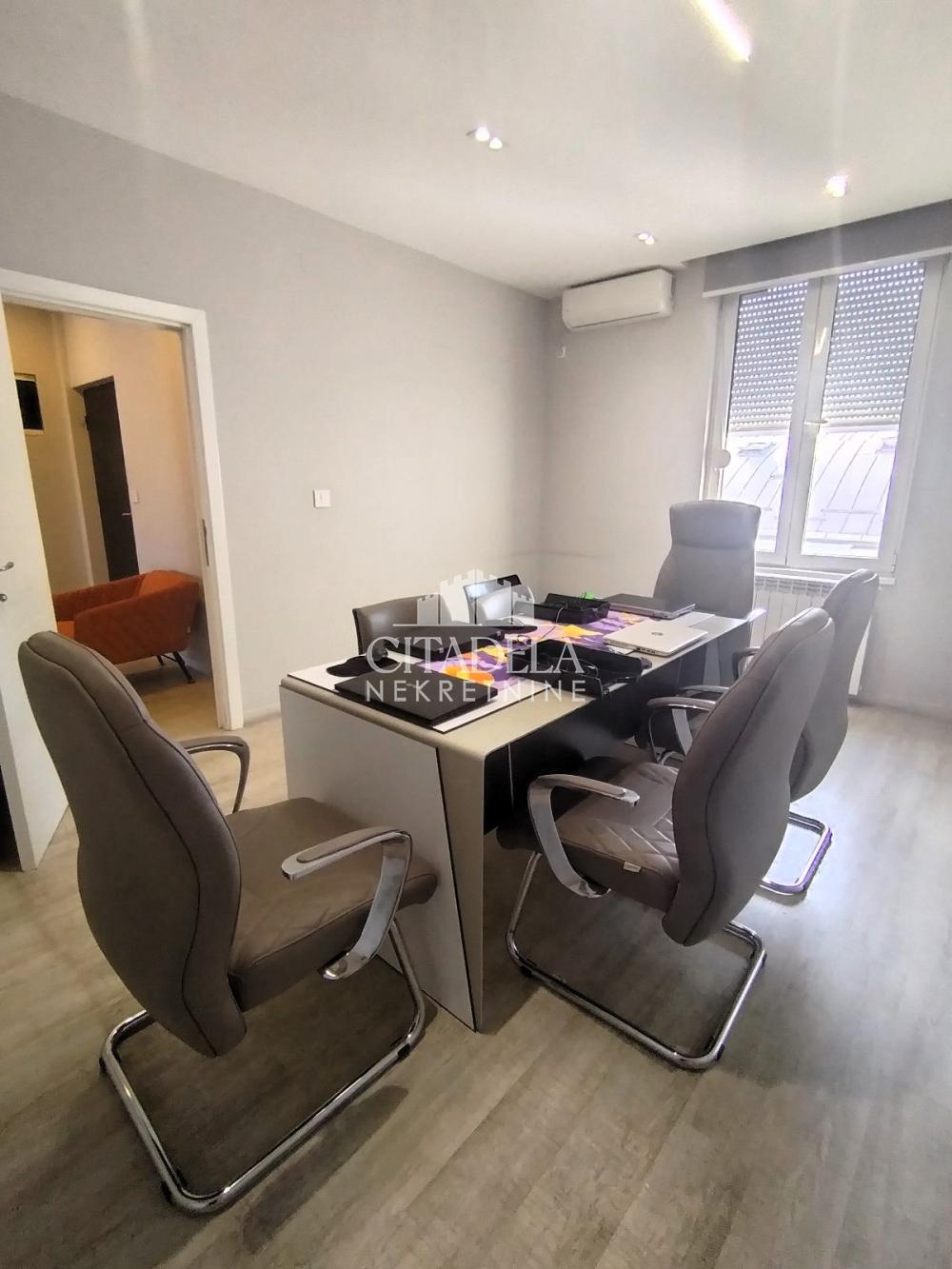 Slika 8 - Pećska, Petosoban stan za izdavanje, 118m2, 1.590€