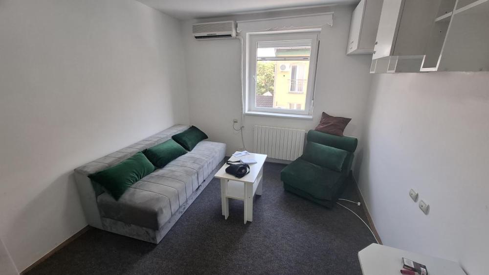 Glavna slika -Jednosoban stan za izdavanje, 20m2, 250€