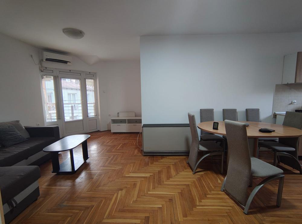 Slika 6 - Jevrejska, Dvosoban stan za izdavanje, 50m2, 450€